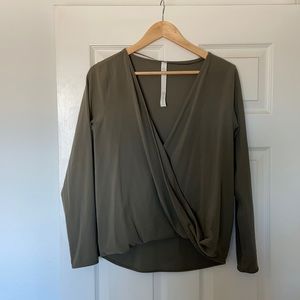 Lululemon size 8 full freedom long sleeve, wrap front top